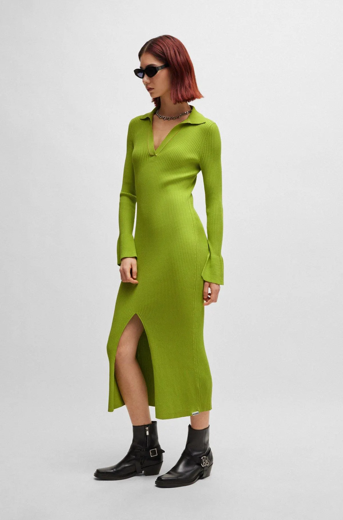 Vestido polo con abertura delantera en crepé de canalé