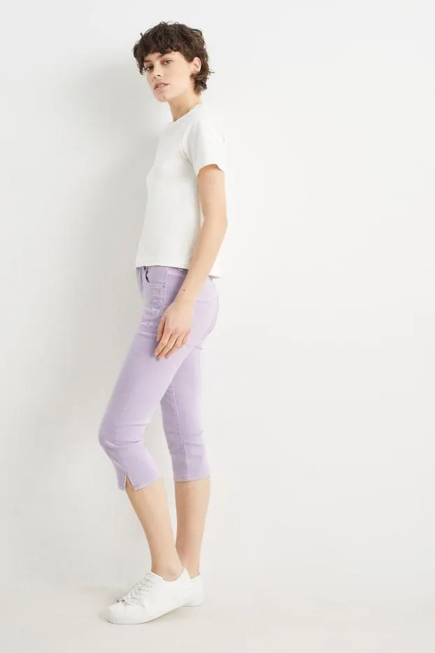 Capri jeans - mid-rise waist