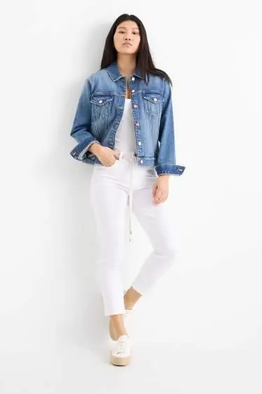 Cropped slim jeans with belt - mid-rise waist
