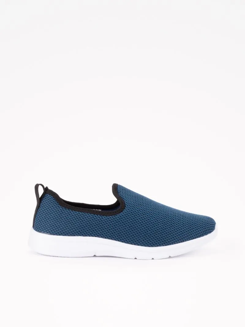 SAPATILHA SLIP-ON COM SOLA SUPER LIGHT E PALMILHA COM ESPUMA ANATÓMICA