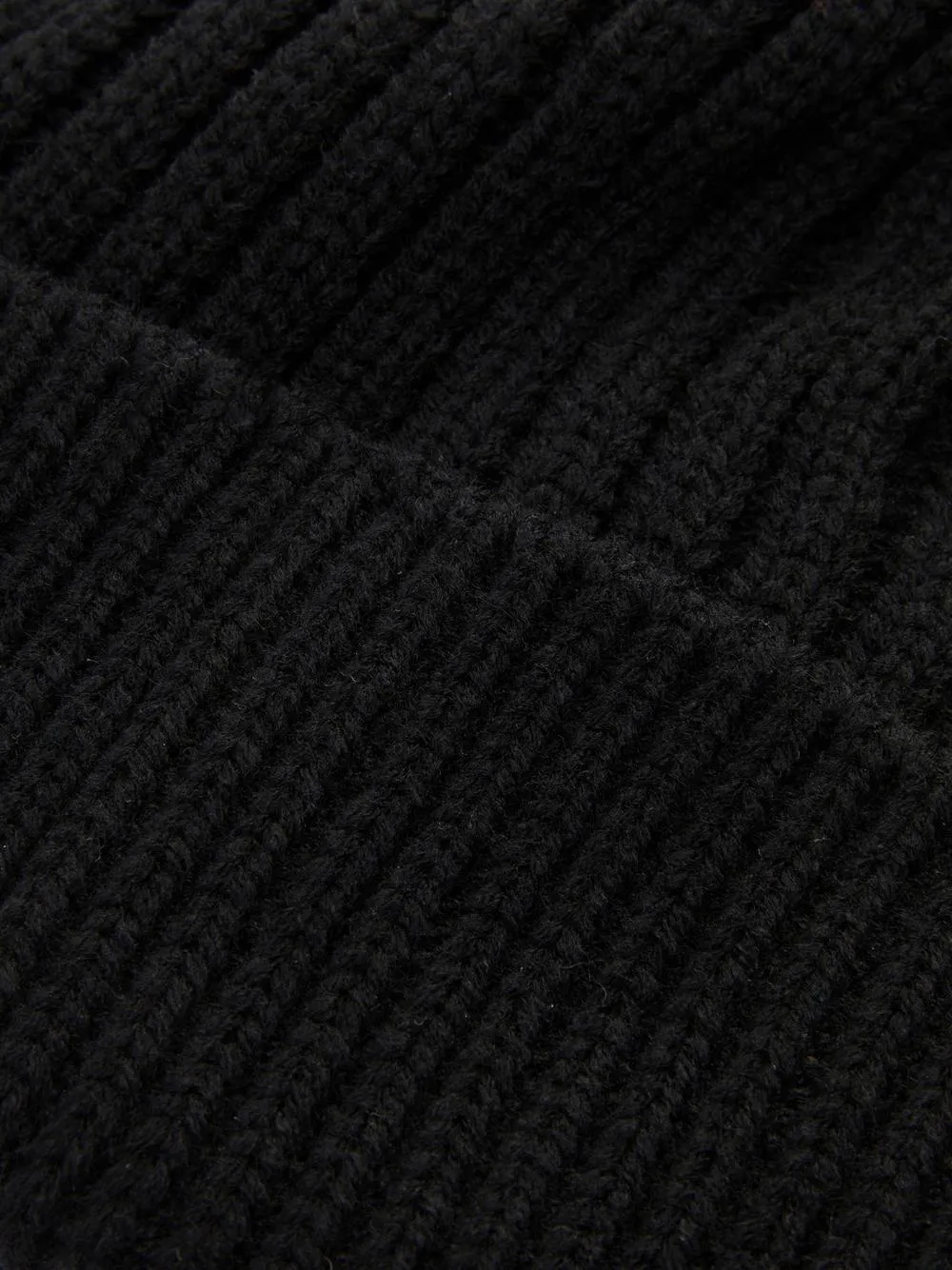 Gorro canelado malha grossa