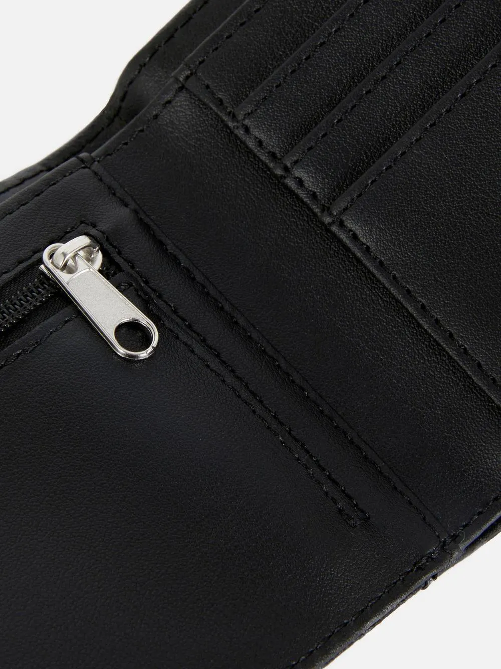 Carteira duas dobras imitação pele