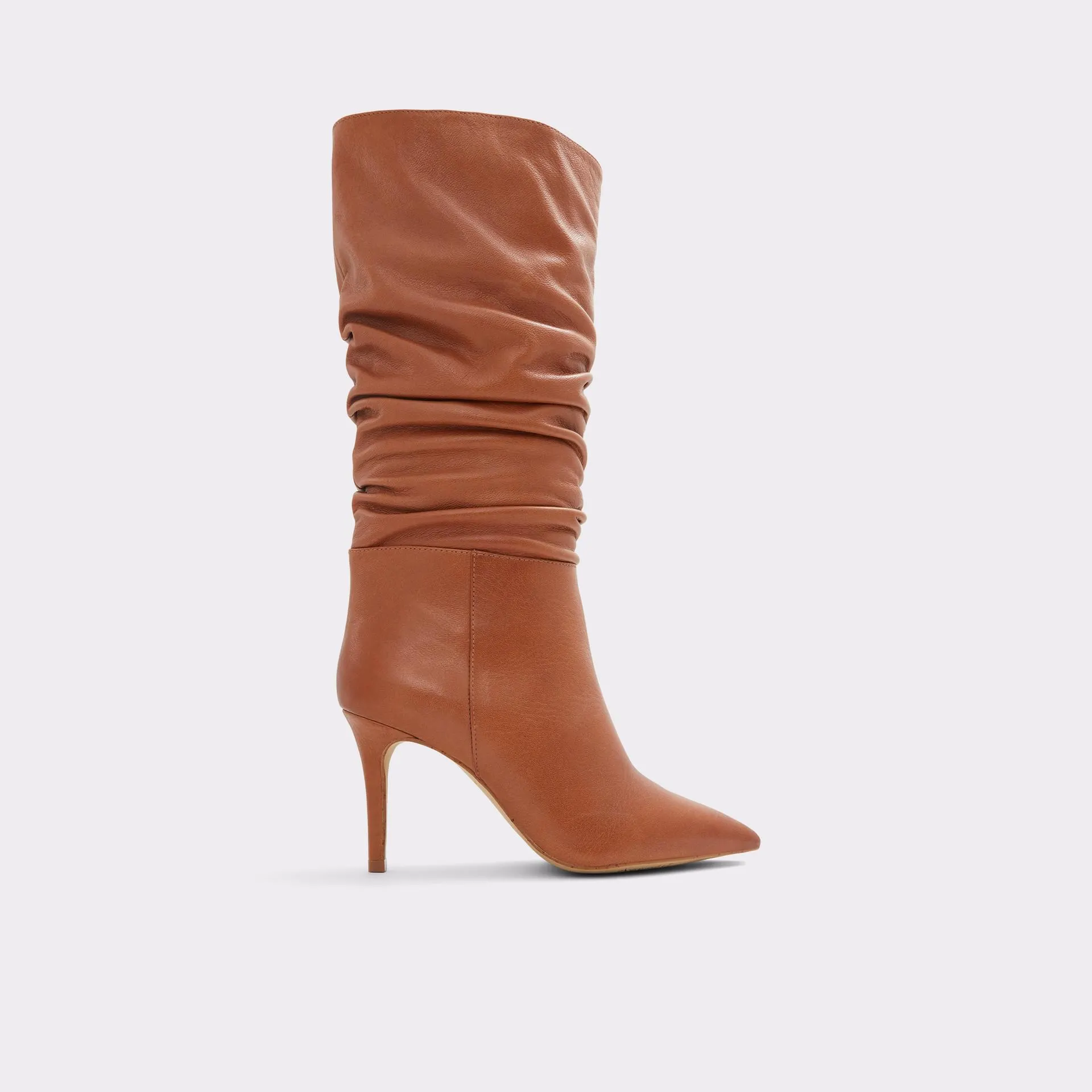 Botas em pele cognac, salto fino - JALA