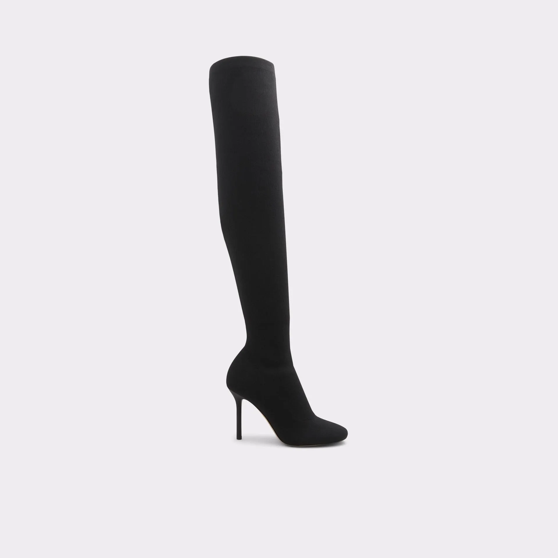 Botas em preto, salto fino - HALOBRENNON