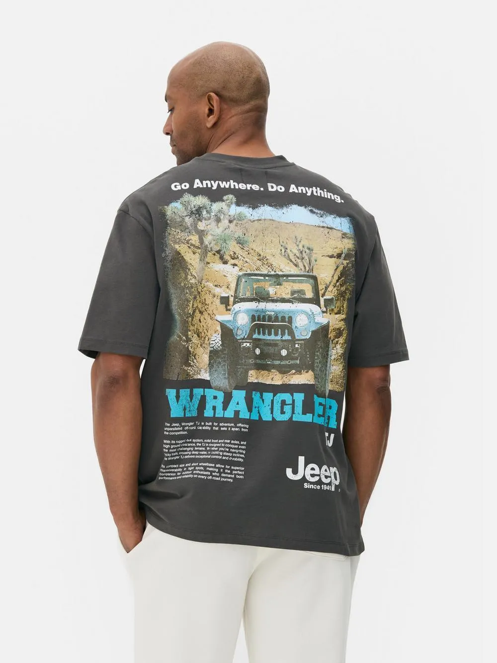 T-shirt gráfica Jeep