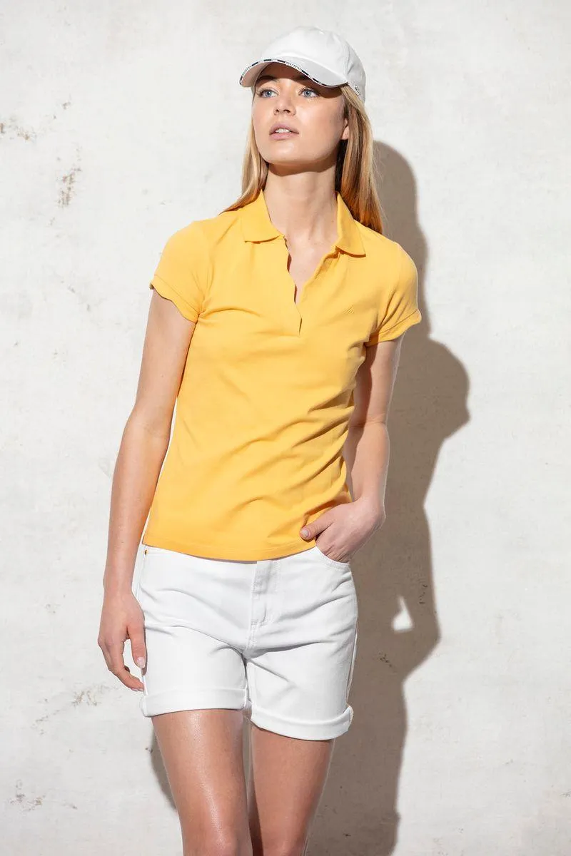 POLO PIQUET COM DECOTE EM V