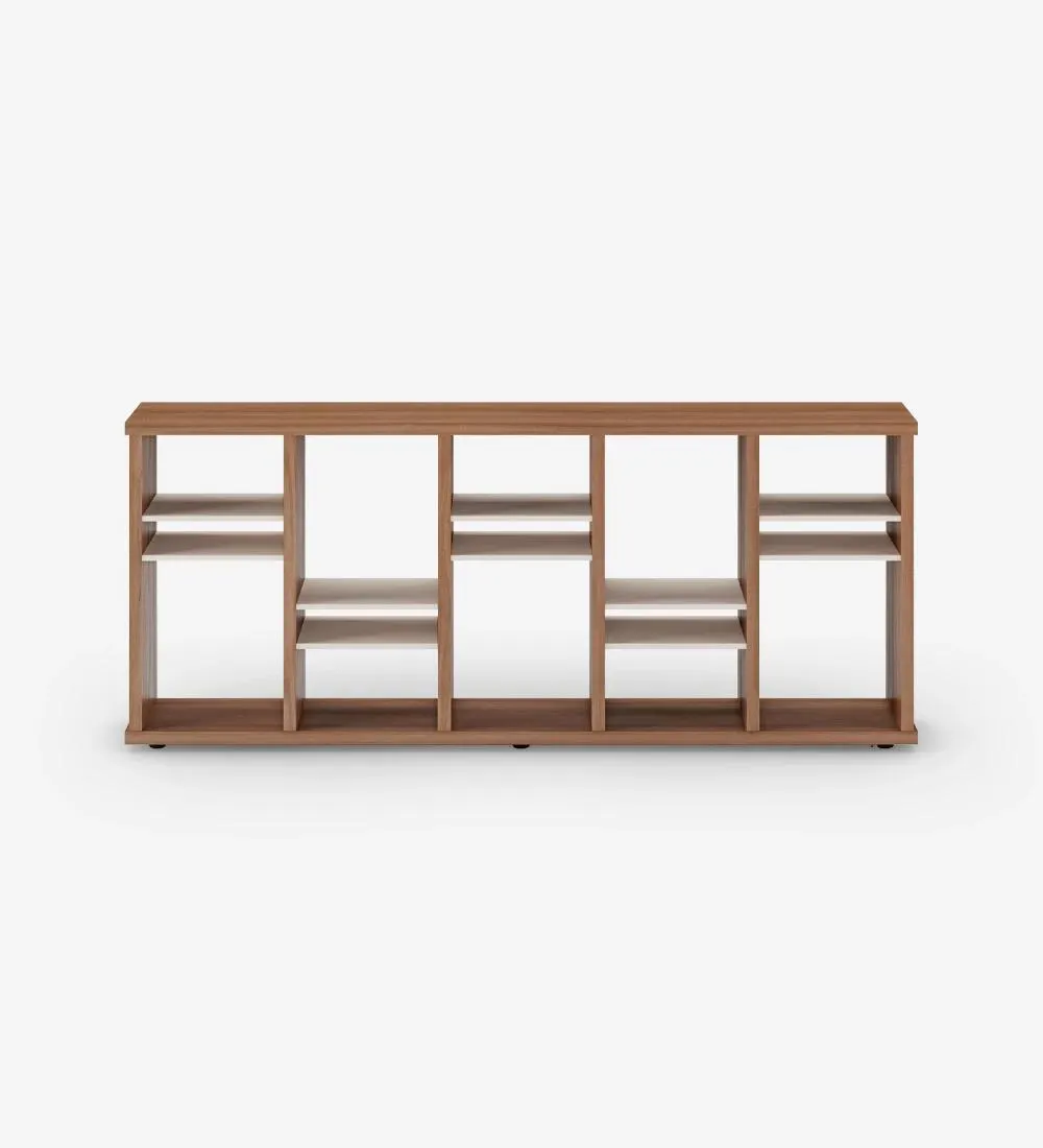 Estante Dallas horizontal em nogueira com ilhargas interiores em pérola, 77,5 x 185 cm.