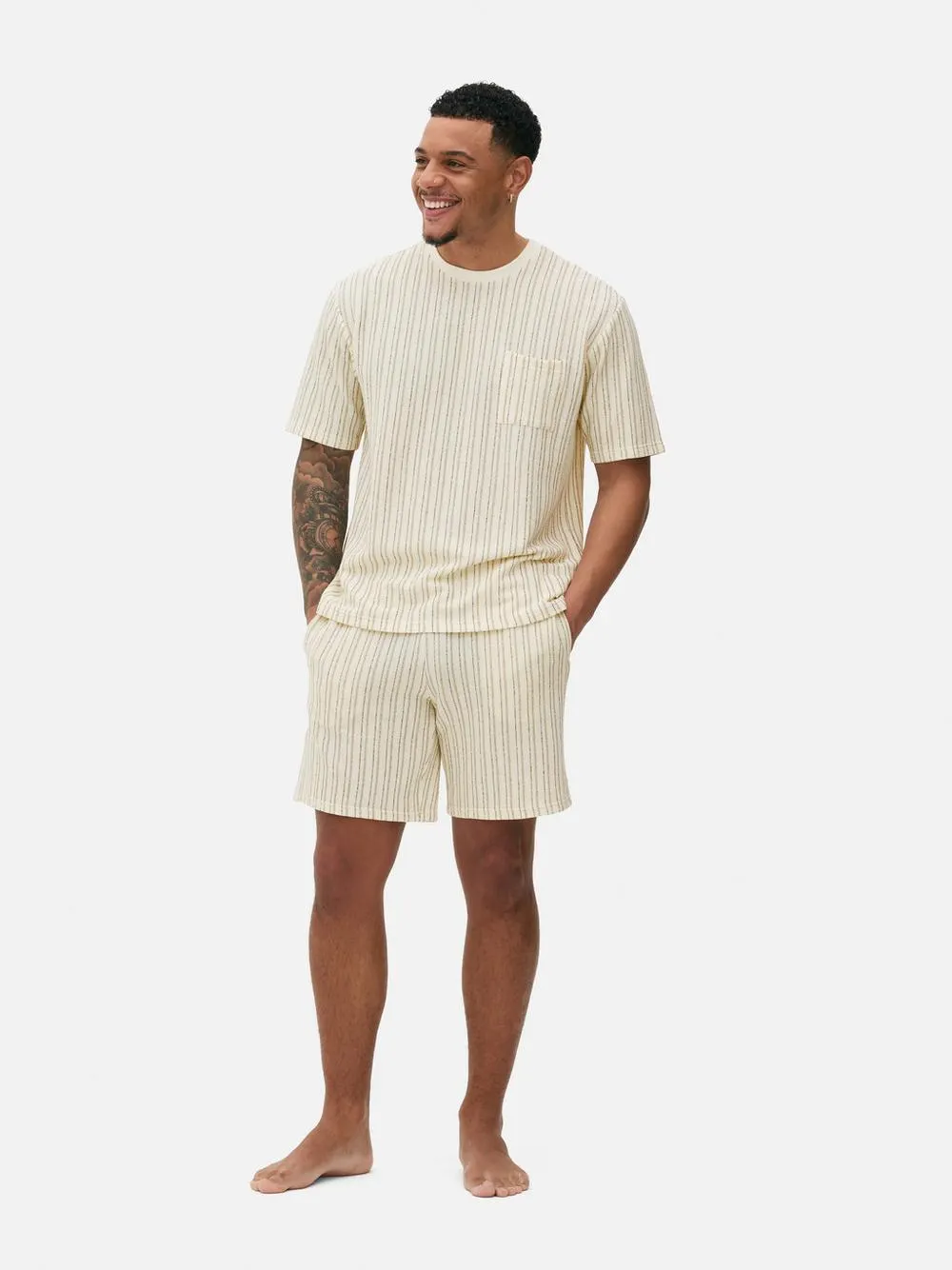 Calções texturados riscas