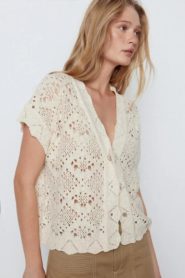 Chaleco punto calado