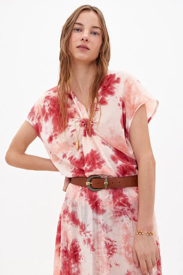 Edita. Blusa nudo tie-dye.