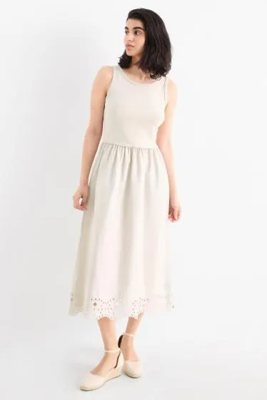 Fit & flare dress - broderie anglaise