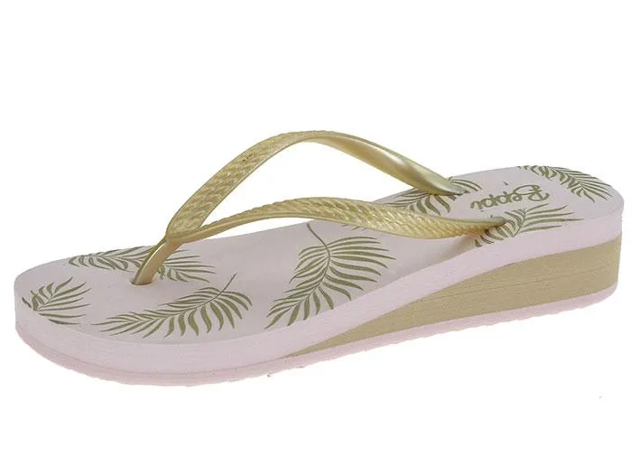 Beach slipper with wedge