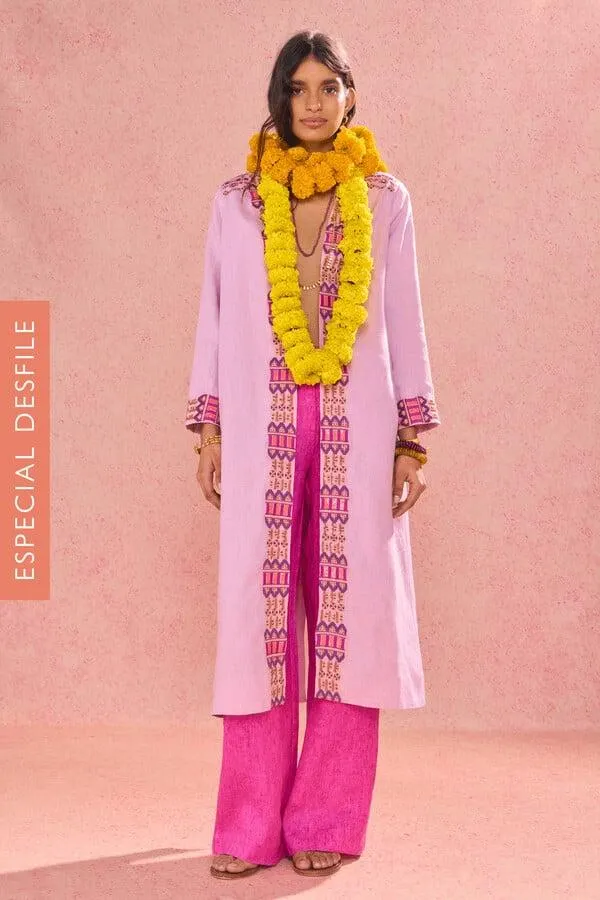 Carmela. Kimono largo de lino bordado