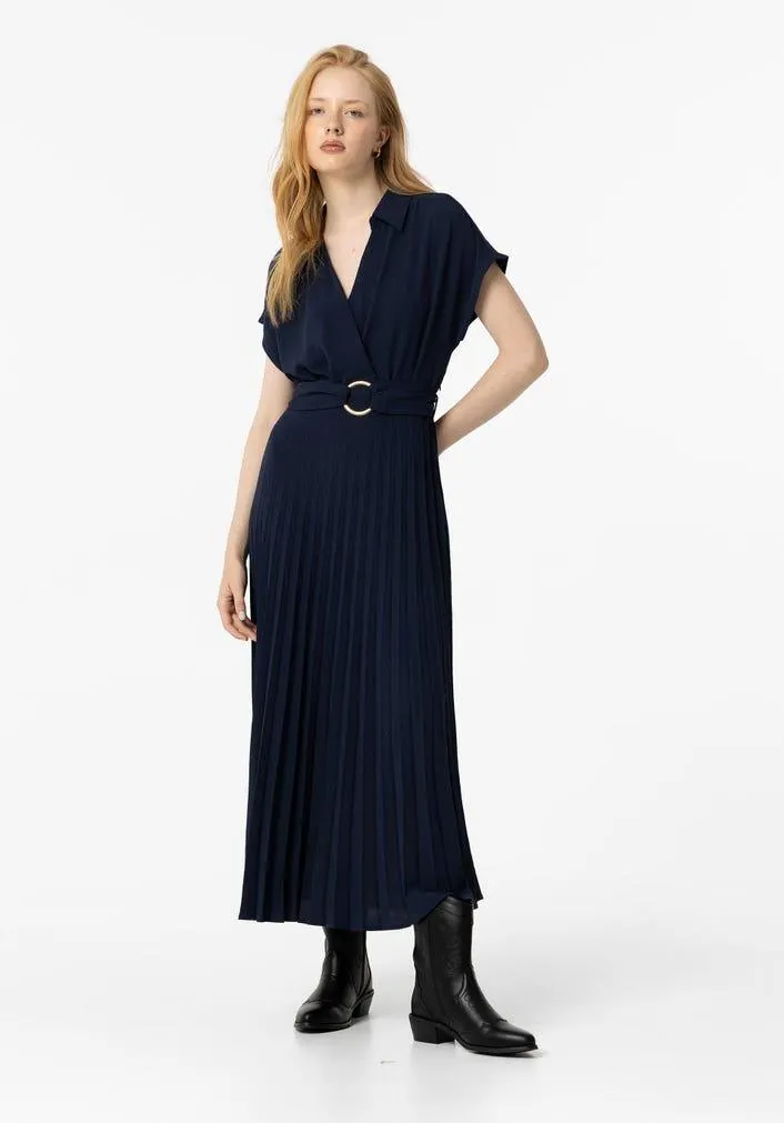 Vestido Midi Plissado com Cinto