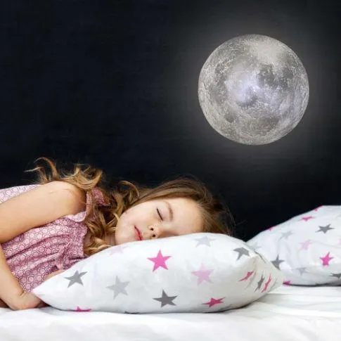 Lua com luz para crianças