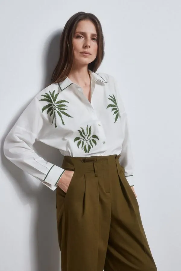Camisa de popelin bordada