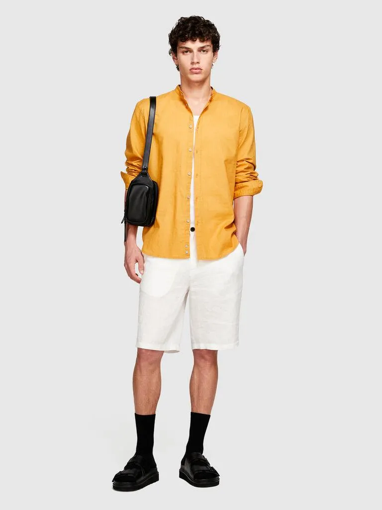 Camisa com gola coreana em mistura de linho