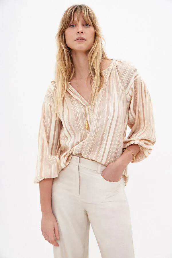 Estela. Blusa de rayas.