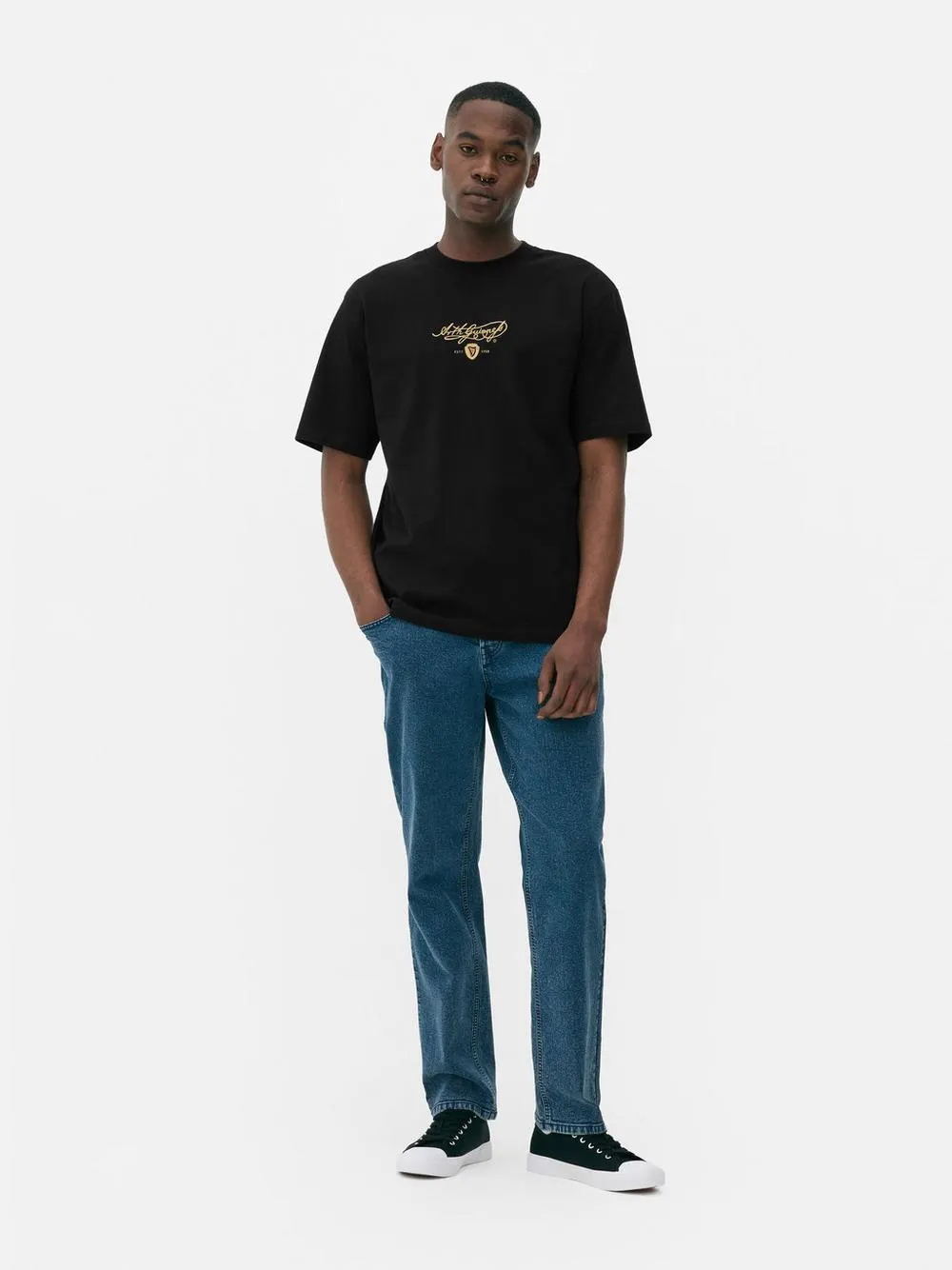 Camiseta de manga corta con gráfico de Guinness