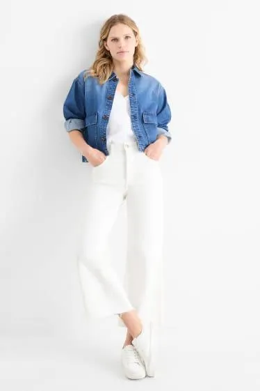 Cropped wide leg jeans - mid-rise waist
