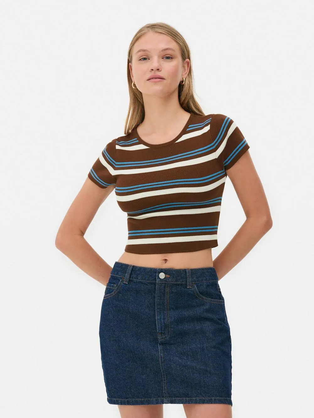 Kurzes Strick-T-Shirt