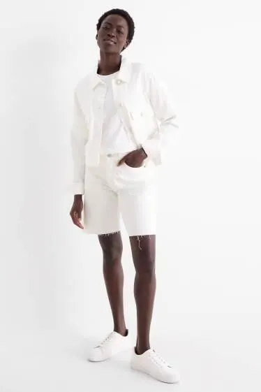 Denim shorts - mid-rise waist - LYCRA®