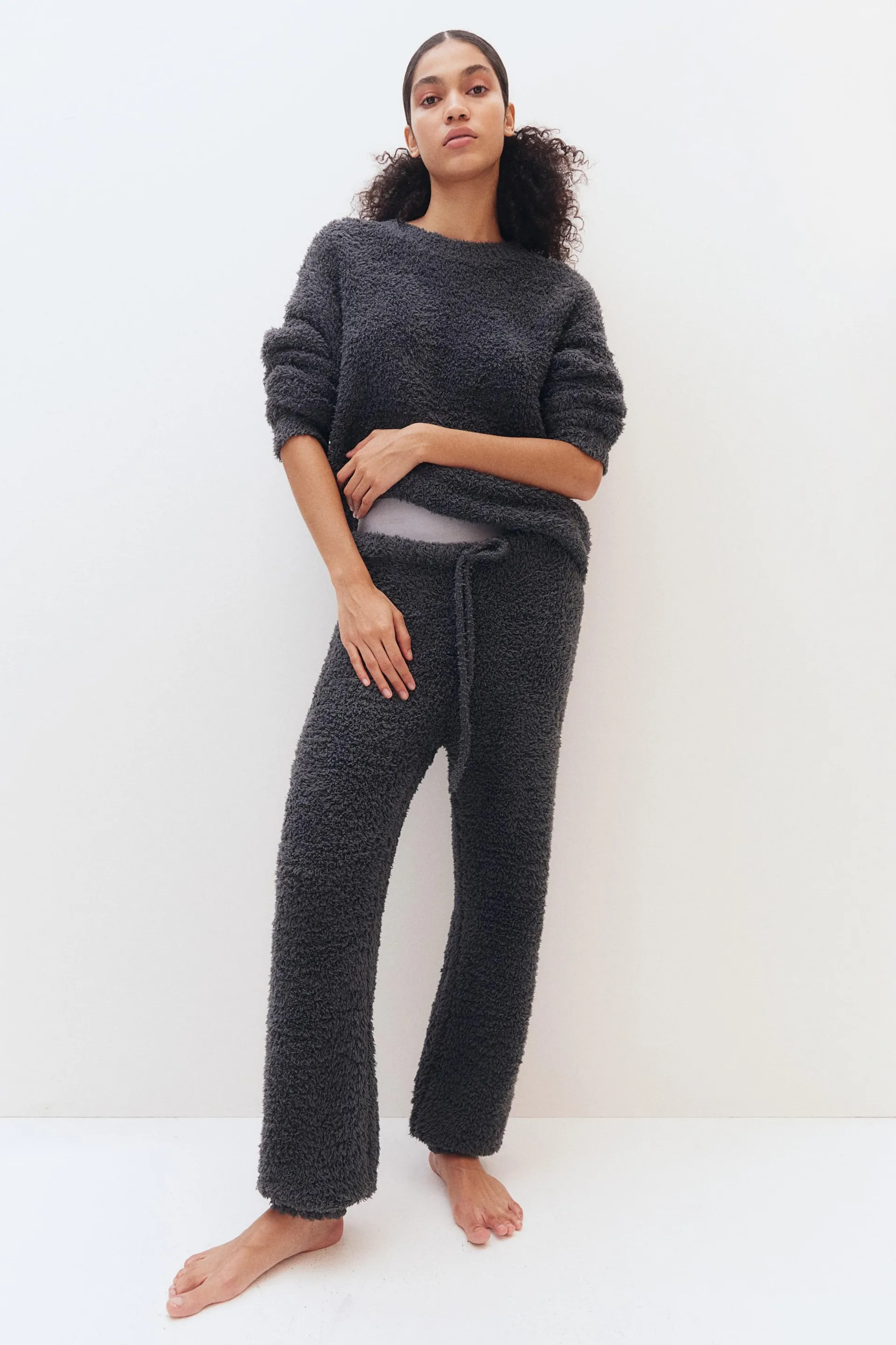 Pantaloni tip jogging plușați