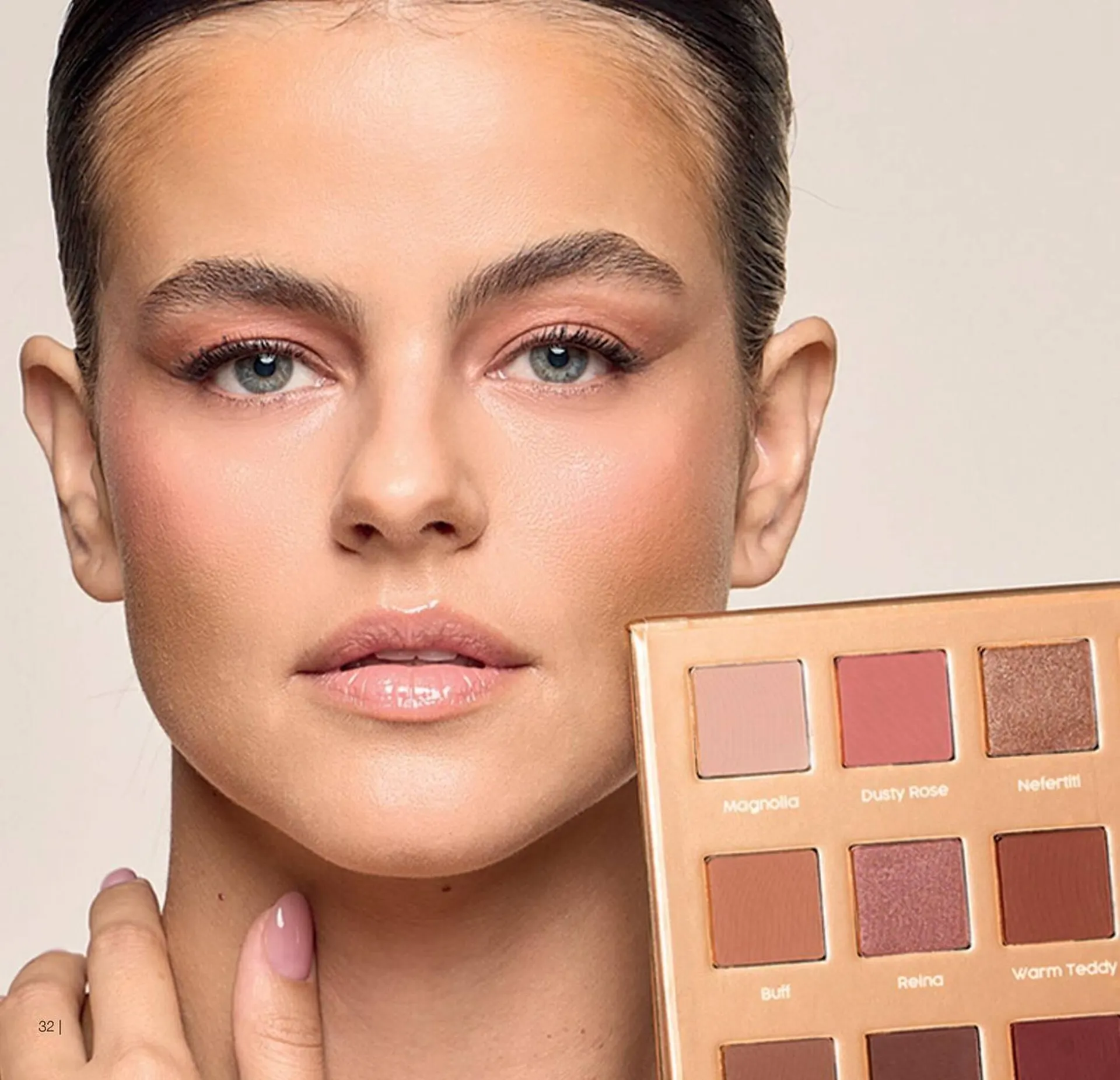 Catalog Catalog Farmasi de la 1 aprilie până la 31 august 2026 - Revista Pagina 32