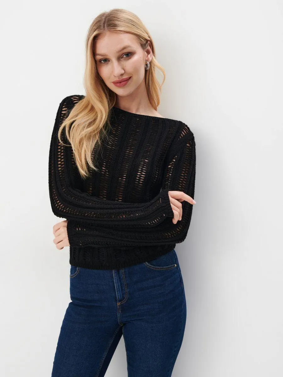 Pulover cu model tricotat deosebit