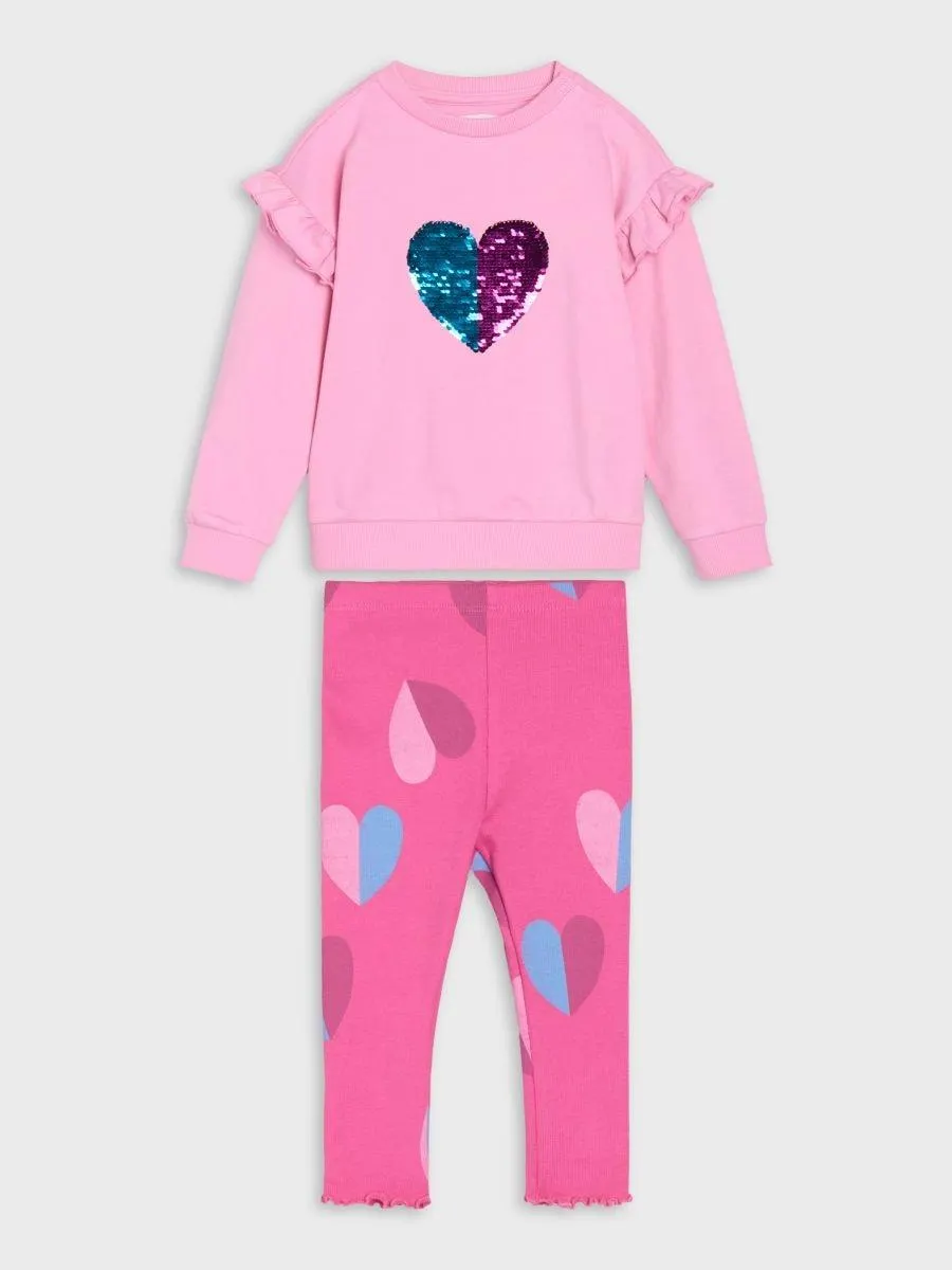 Set tricotat cu paiete decorative