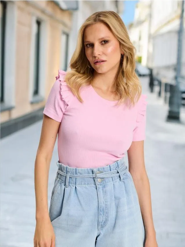 Tricou cu volănașe