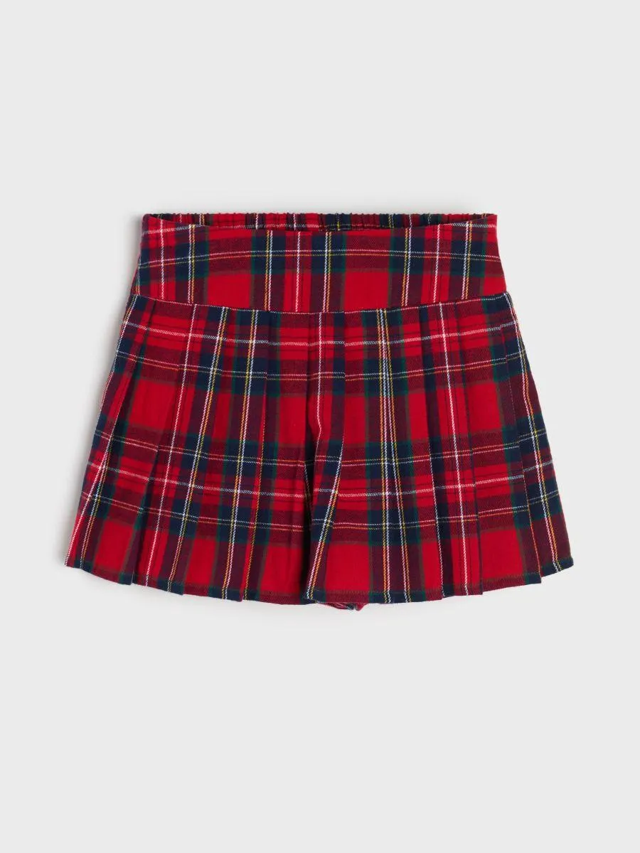 Pantaloni scurți tip fustă