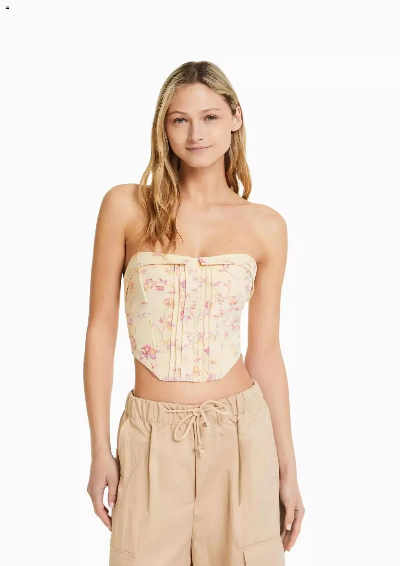 Catalog Bershka catalog - New In Women de la 1 aprilie până la 31 decembrie 2023 - Revista Pagina 11