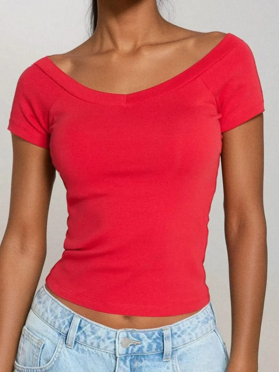 Tricou cu mânecă scurtă și decolteu decorativ