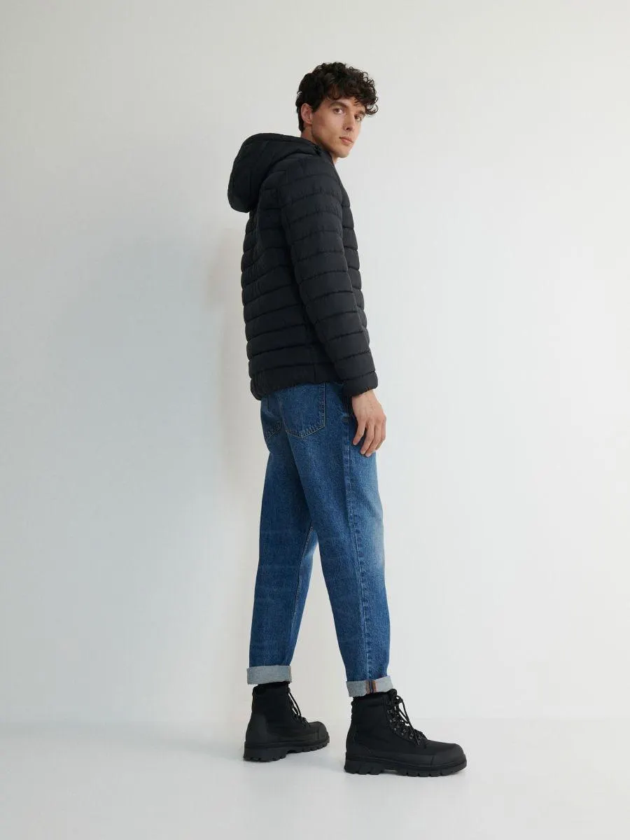 Geacă matlasată, cu glugă