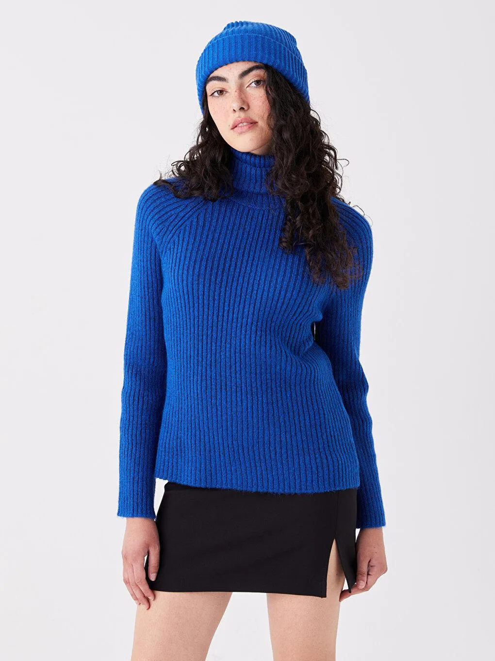 Pulover Simplu Tricotat Cu Guler Ȋnalt Şi Cu Mânecă Lungă Pentru Femei