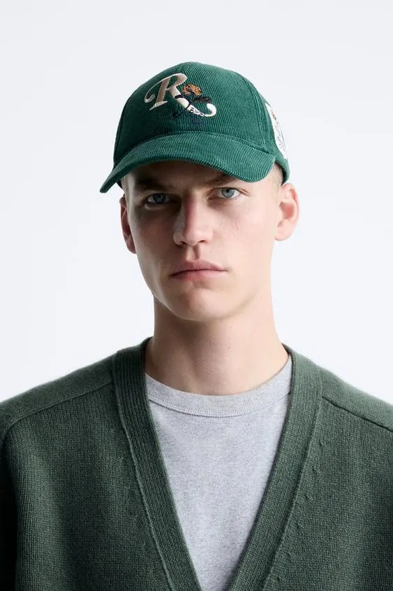 ȘAPCĂ BRODATĂ COMBINATĂ