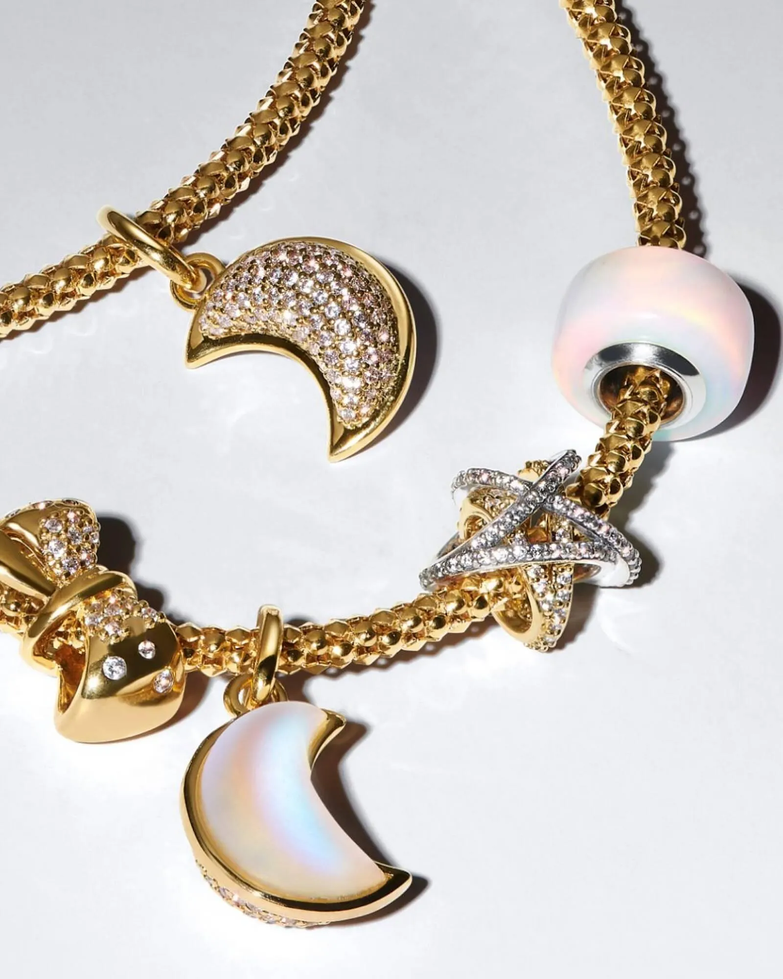 Catalog Magazine Pandora de la 6 noiembrie până la 26 noiembrie 2025 - Revista Pagina 2