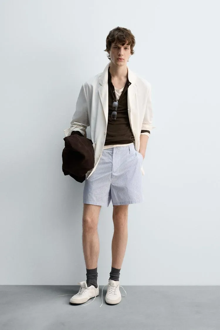 BERMUDE CU DUNGI EDIȚIE LIMITATĂ