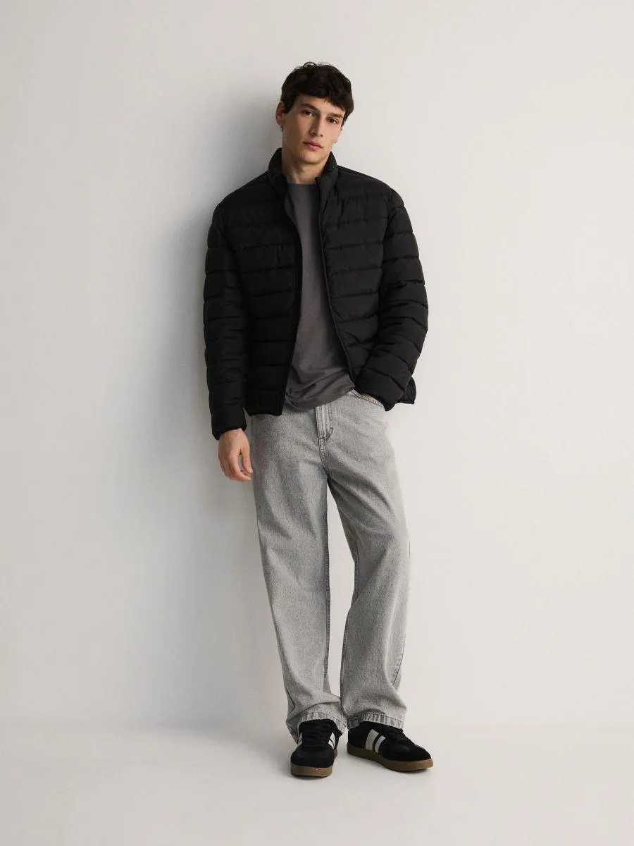 Geacă matlasată cu guler înalt