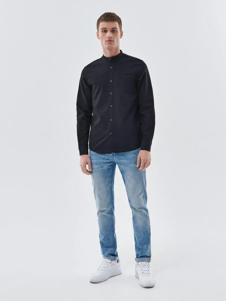 Cămașă monocromatică