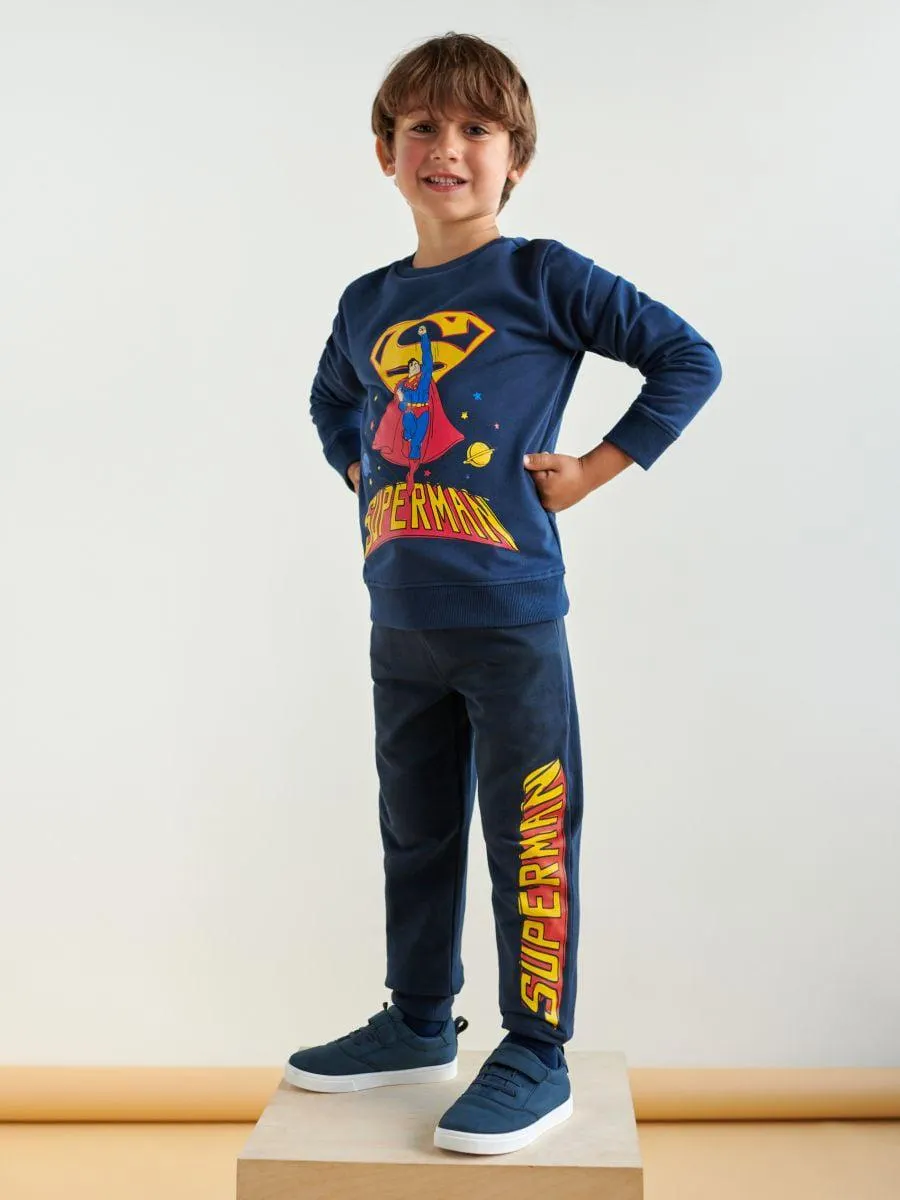 Pantaloni jogger cu Superman