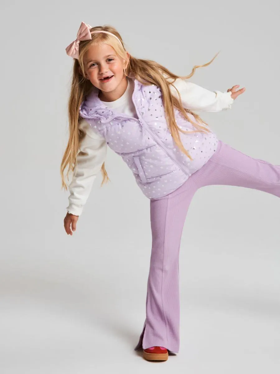 Pantaloni cu picior evazat