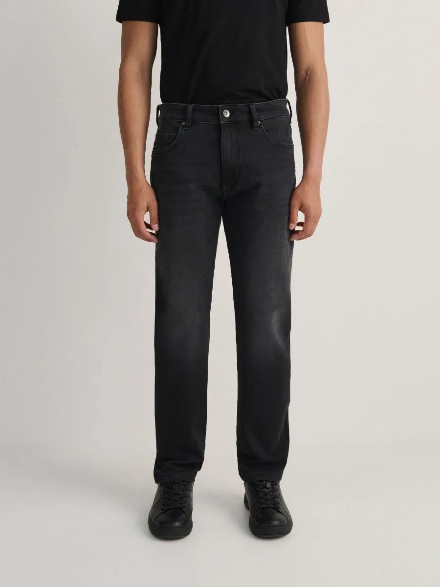 Džíny slim se sepraným efektem