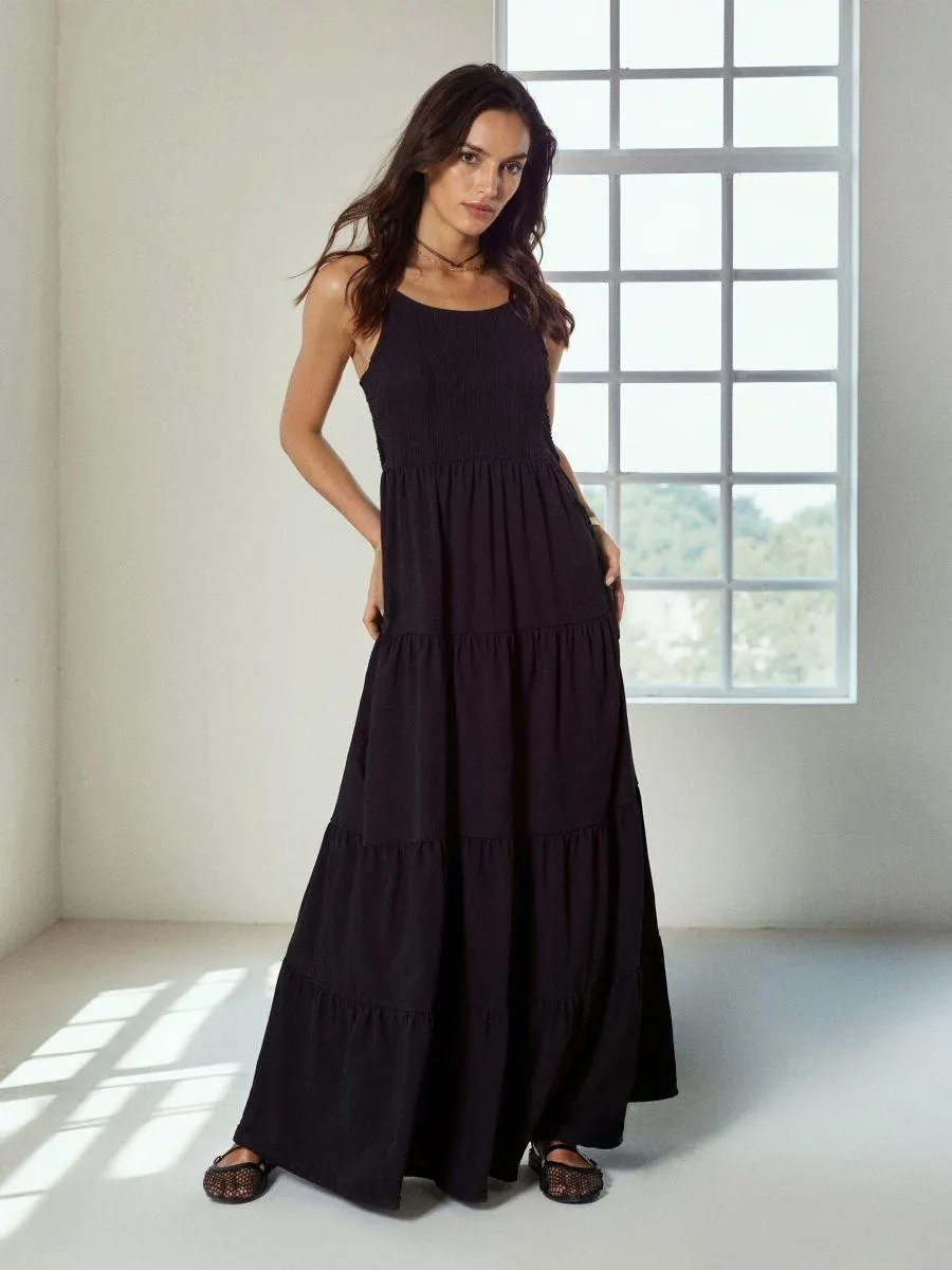 Rochie maxi cu fuste pe etaje