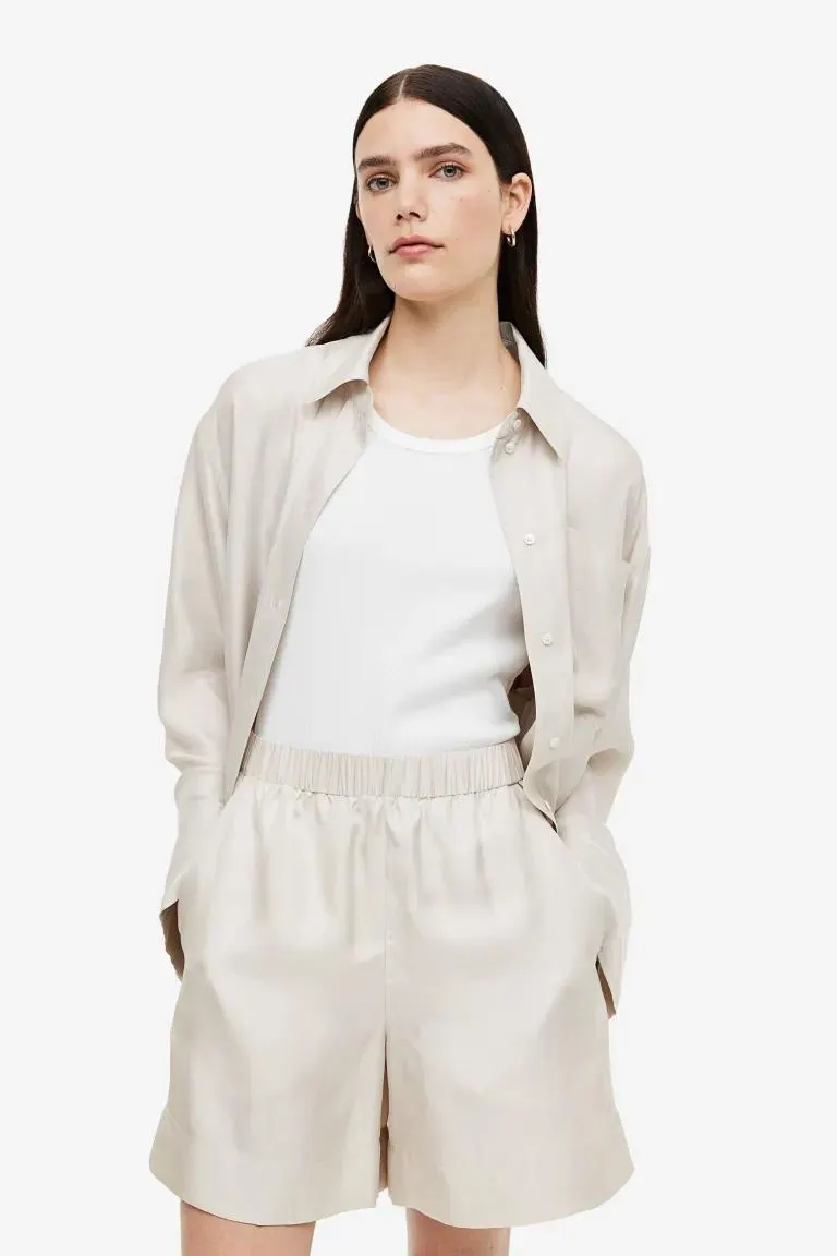 Pantaloni scurți din twill din amestec de mătase