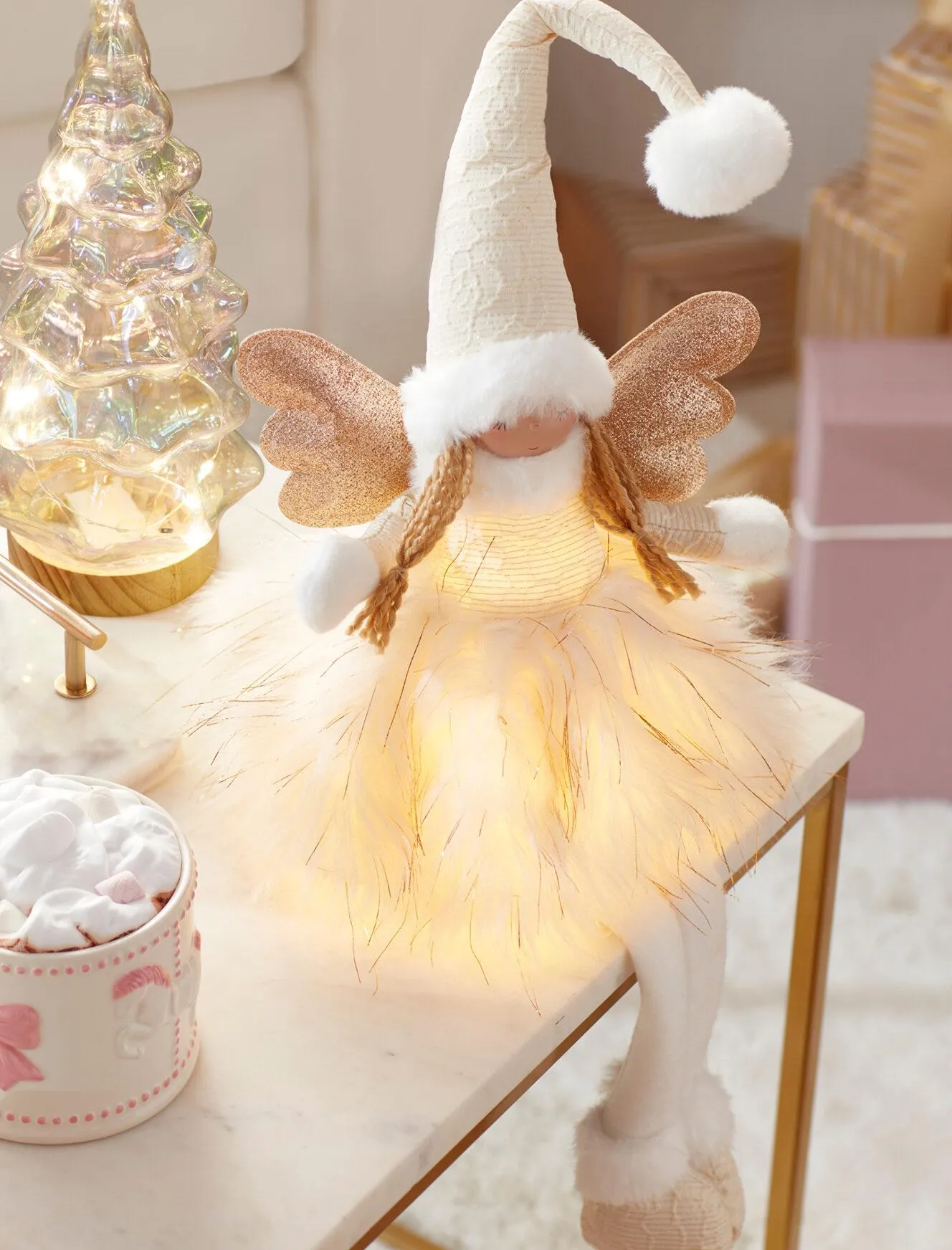 Fetiță cu LED decorativă