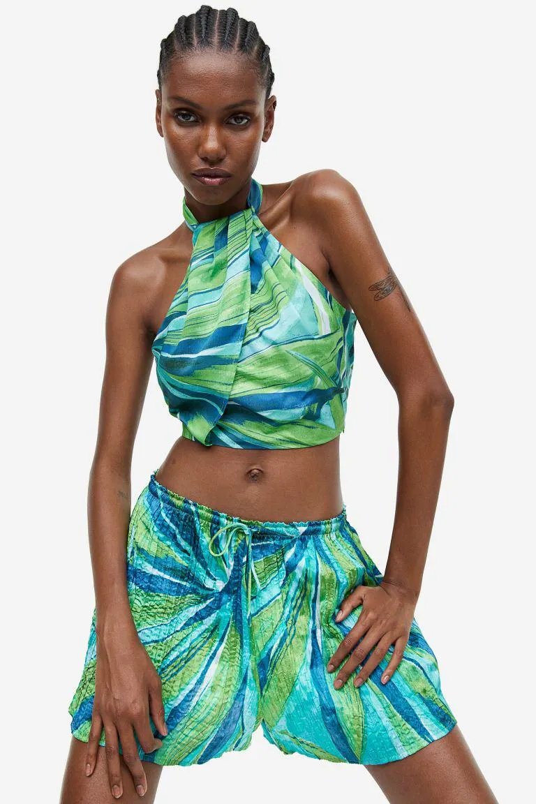 Pantaloni scurți plisați din satin