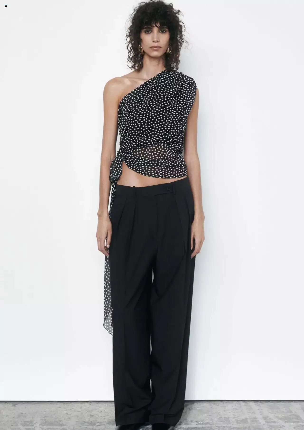Catalog Zara catalog - Women de la 1 octombrie până la 31 decembrie 2023 - Revista Pagina 2