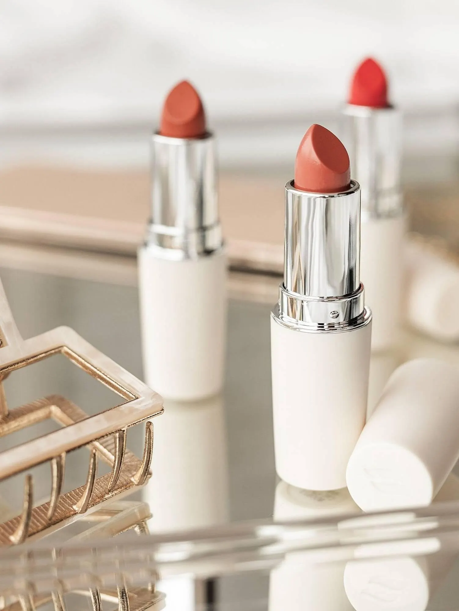 Catalog Catalog Farmasi de la 4 iulie până la 21 iulie 2025 - Revista Pagina 2